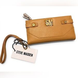 Steve Madden Yellow Tan Wristlet Wallet with SM Logo